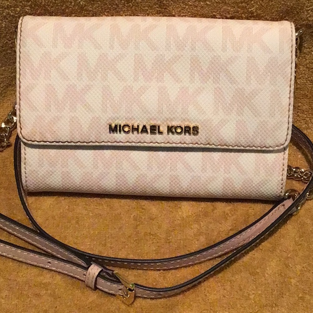 Final sale price Michael Kors pink blush wallet bag with chain
